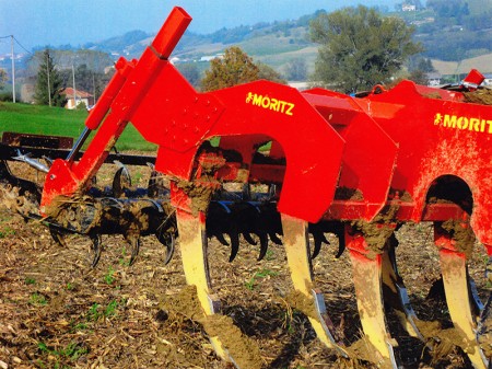 Ripuntatore tipo pesante con rullo a creste   
